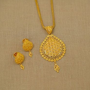 Enticing Rawa Work Teardrop Gold Pendant Set 69mhodb4692 69mhodb4692 78mhodb4737